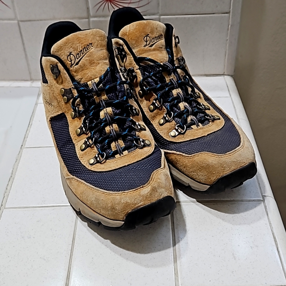 Danner south rim hiking boots